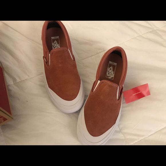 vans slip on pro brick dust